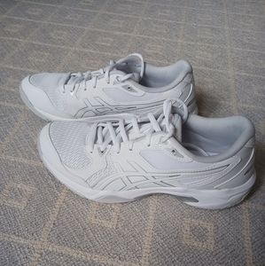 ASICS Gel Rocket court shoe. 7.5 (Pickelball, Tennis, Squash)